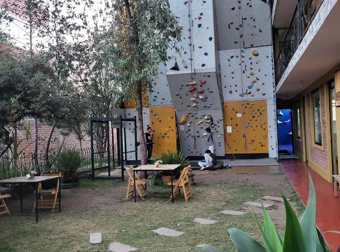 Vertigo Climbing Pensión